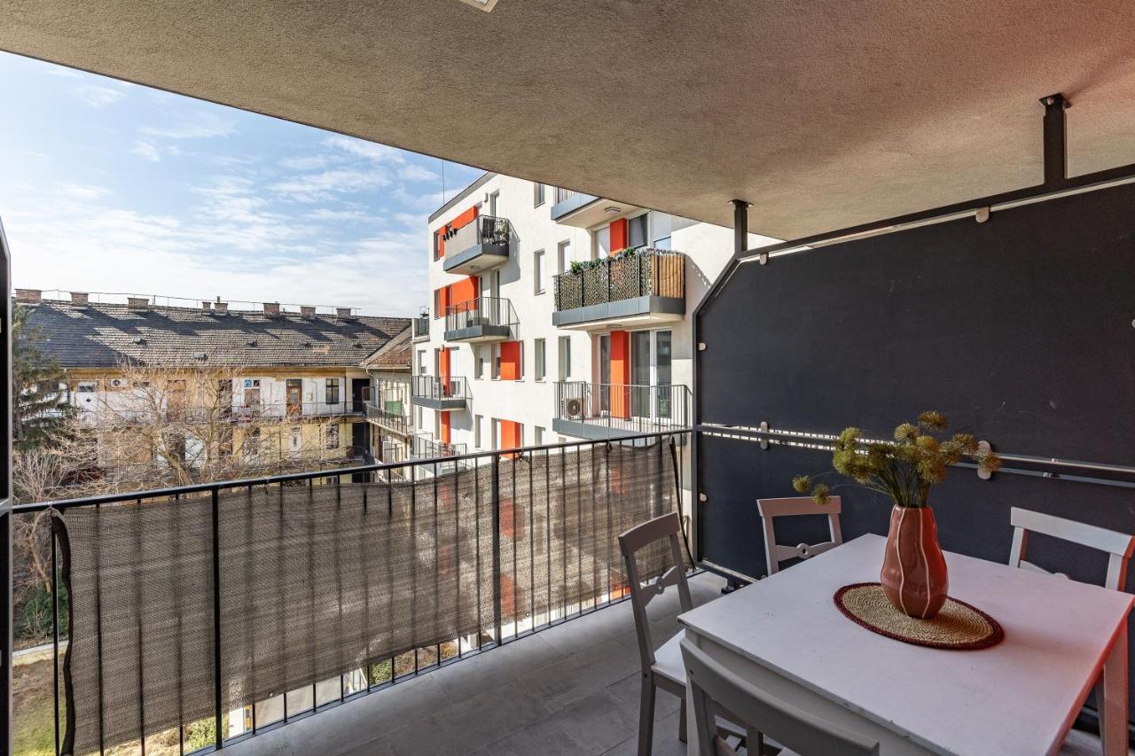 Need In Bp - Garage, Terraces, Aircon