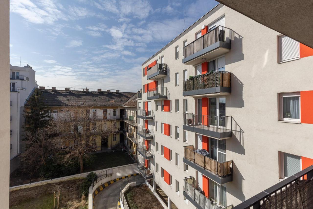 Need In Bp - Garage, Terraces, Aircon דירה
