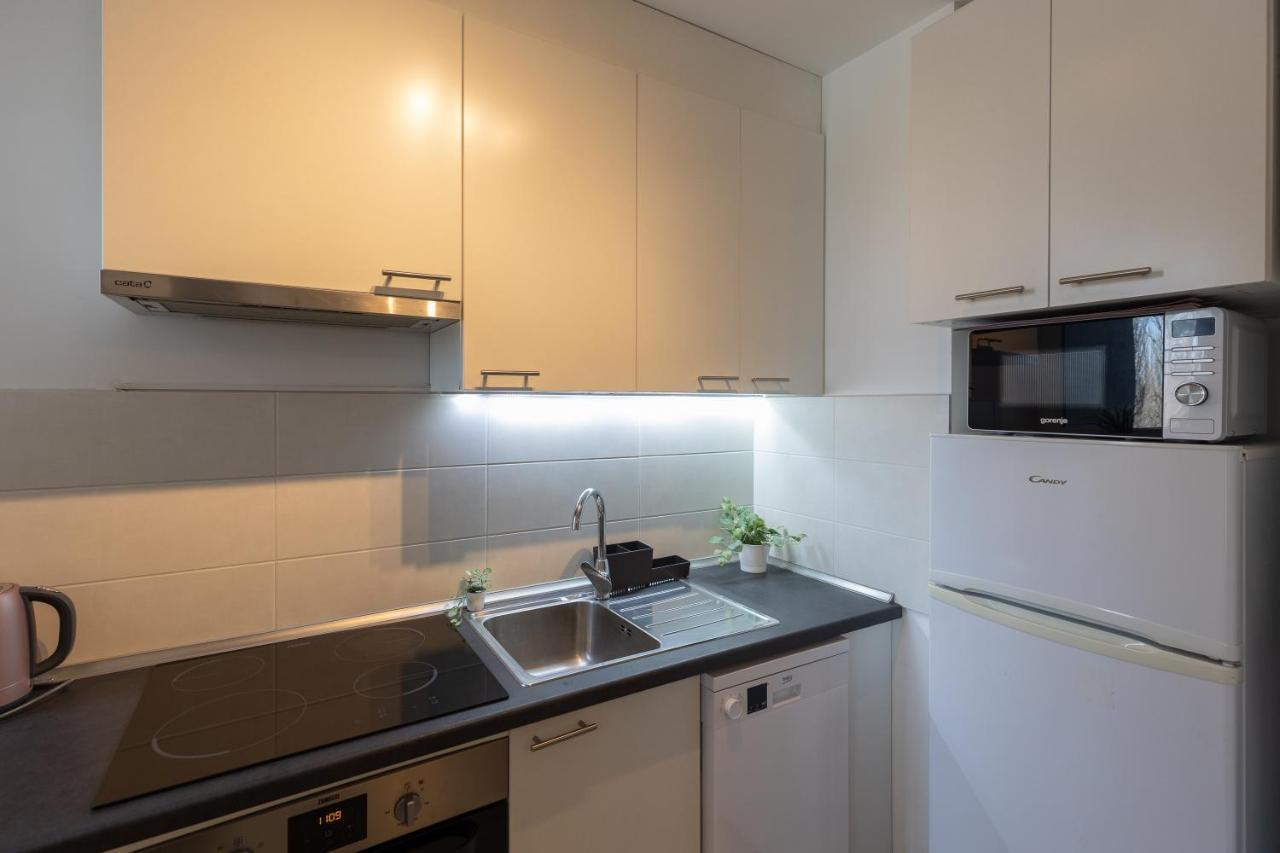 Need In Bp - Garage, Terraces, Aircon