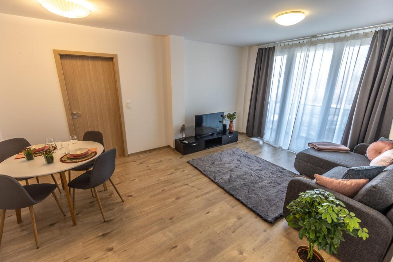 Apartment Need In Bp - Garage, Terraces, Aircon Budapest