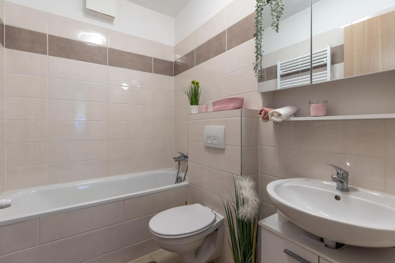 Need In Bp - Garage, Terraces, Aircon דירה *